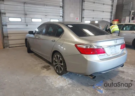 2015 Honda Accord Sport из США, поврежденный, VIN 1HGCR2F54FA087133